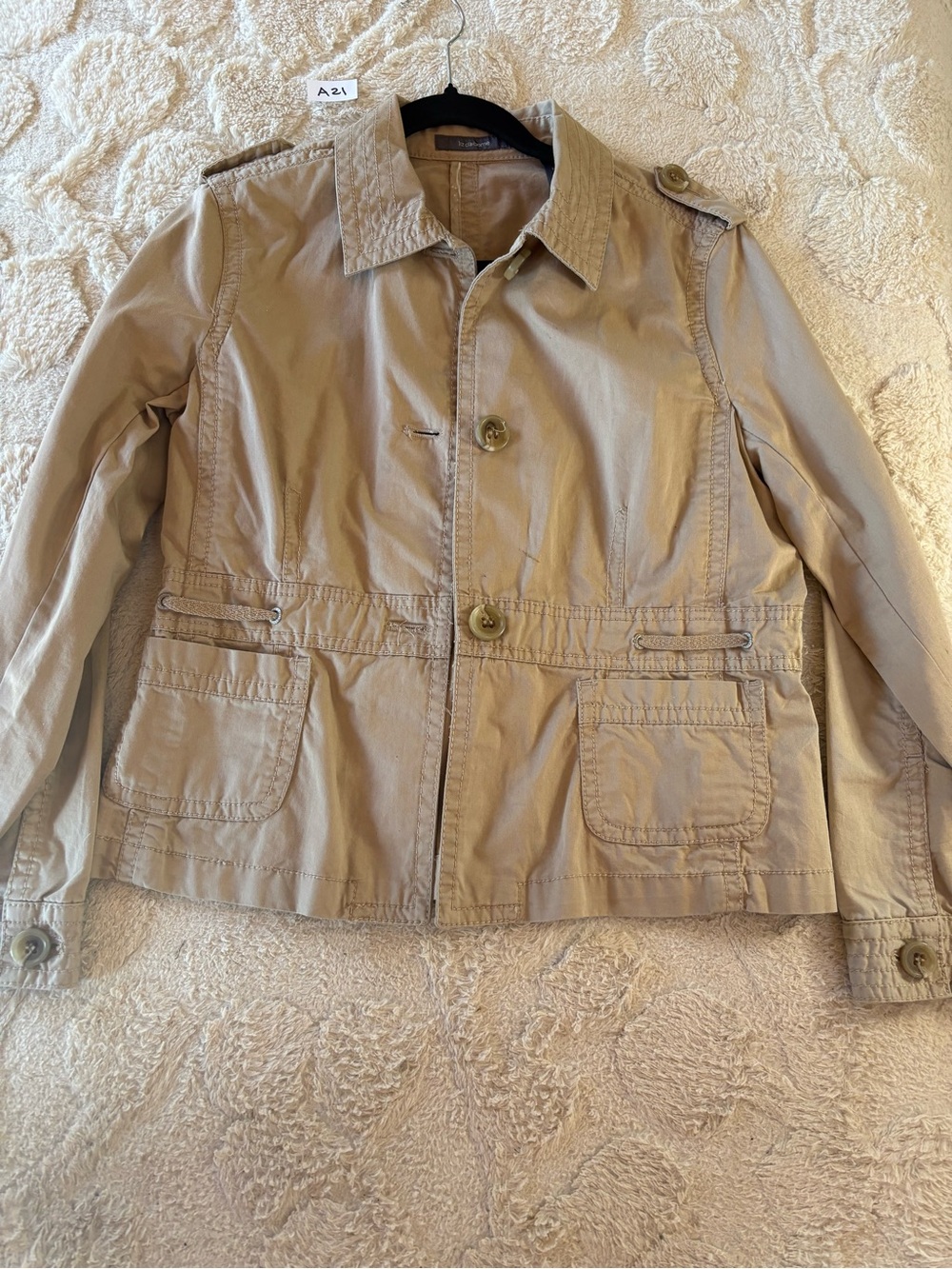 Liz Claiborne Lightweight Tan Jacket